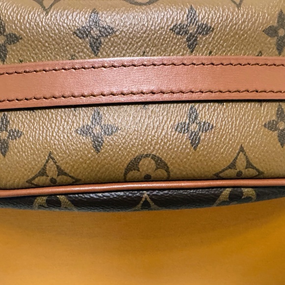 LOUIS VUITTON LOOP HOBO MNG M.REV. - Picture 10 of 15